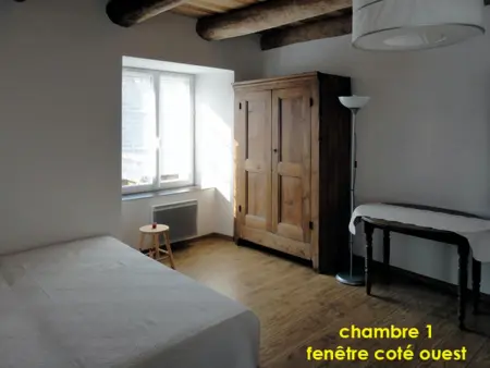 Maison de charme avec jardin clôturé à Arlempdes, 4 personnes : photo 13