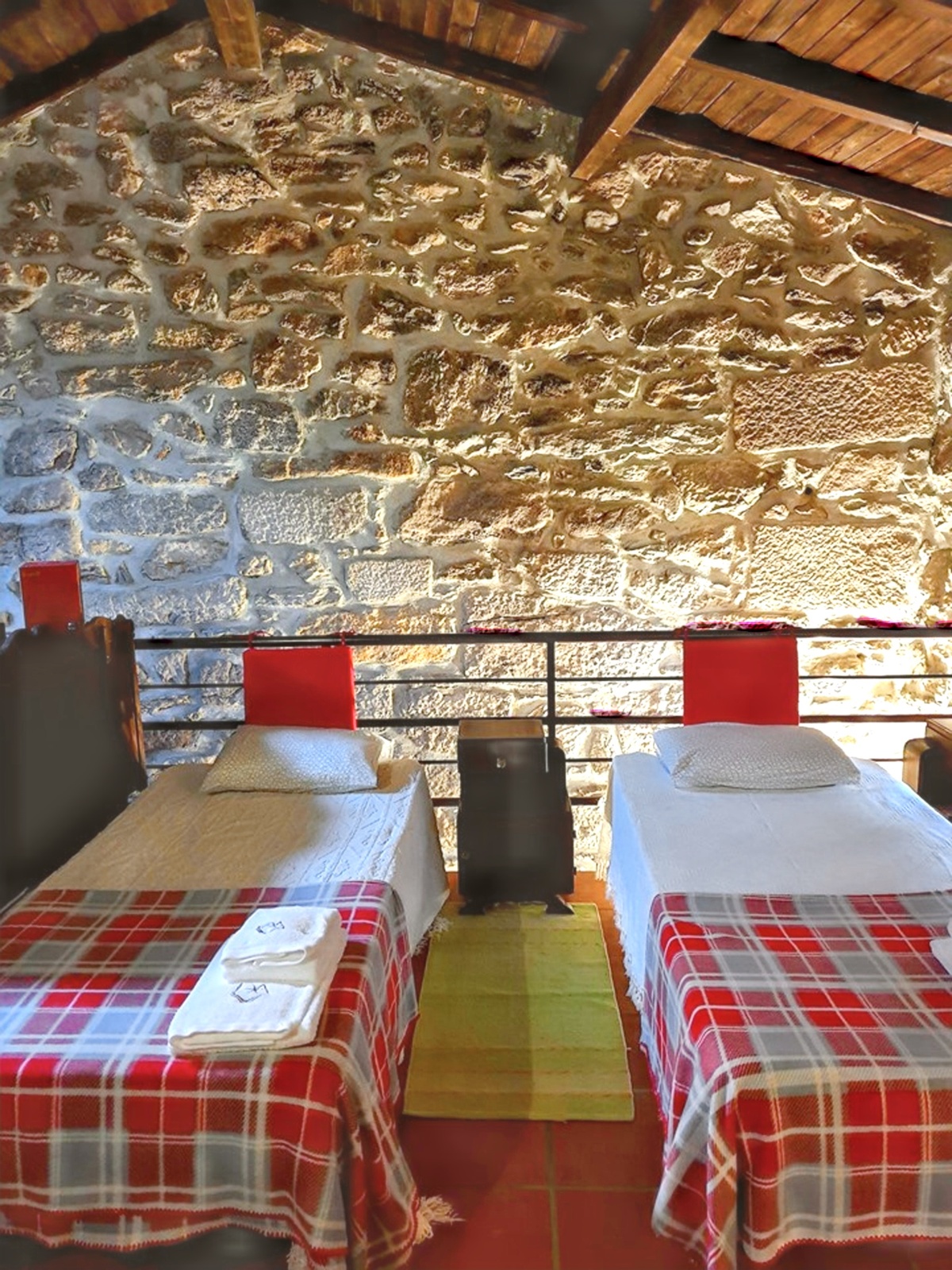 Maison 1 chambre à Águeda avec vue montagnes et piscine - Photo 3