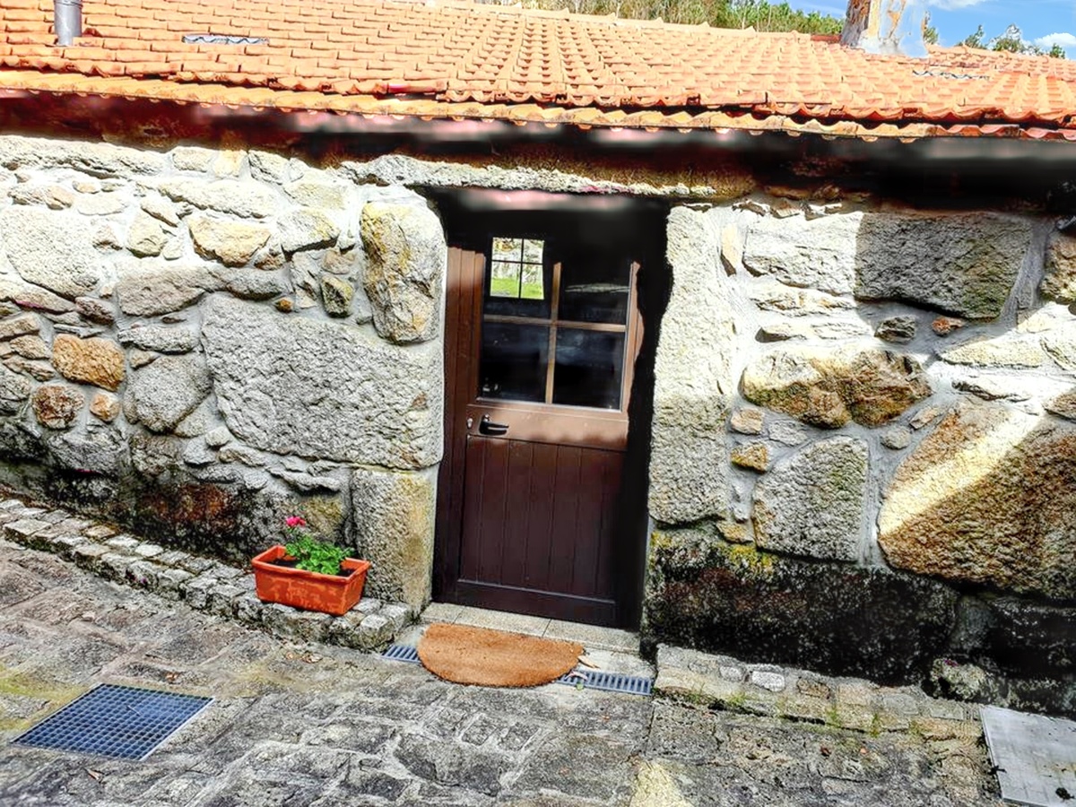 Maison 1 chambre à Águeda avec vue montagnes et piscine - Photo 10