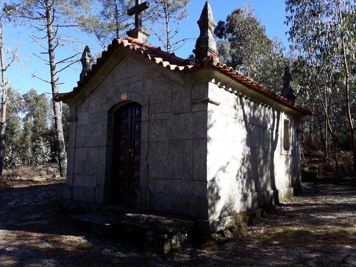 Maison 1 chambre à Águeda avec vue montagnes et piscine - Photo 19