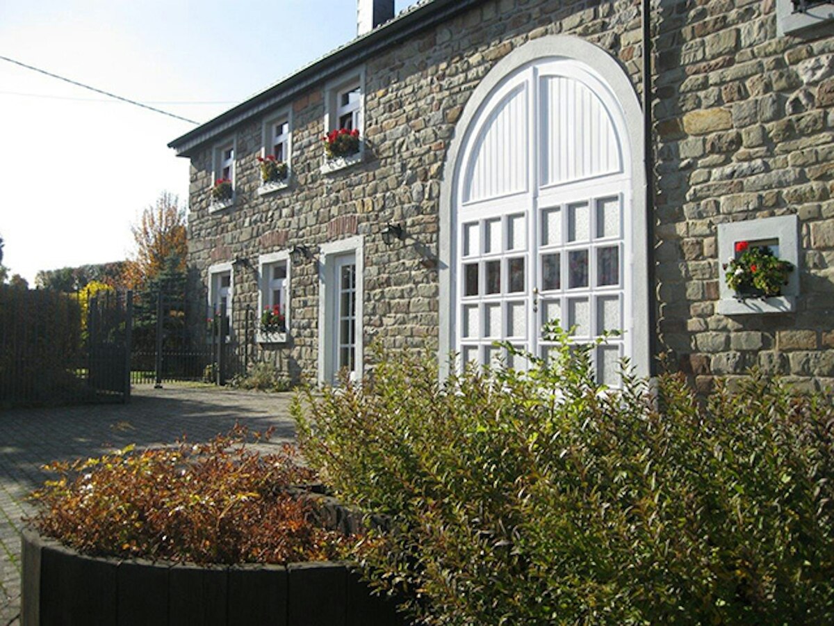 Maison familiale 8 chambres avec tennis et billard à Waimes - Photo 1
