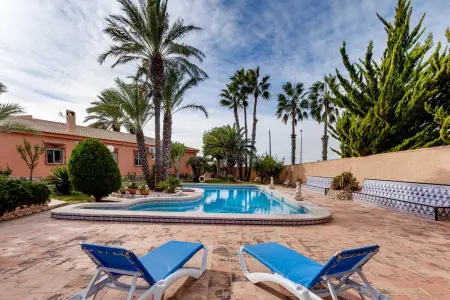 Appartement avec piscine privée et jardin à Torrevieja : photo 3