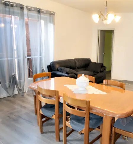 Maison champêtre à Tournissan avec grand jardin - Photo 5