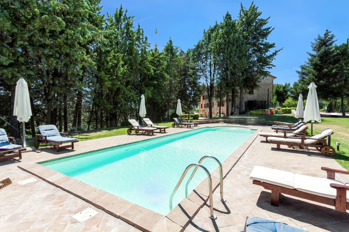 Maison 140 m² avec piscine partagée à Ramazzano - Photo 1