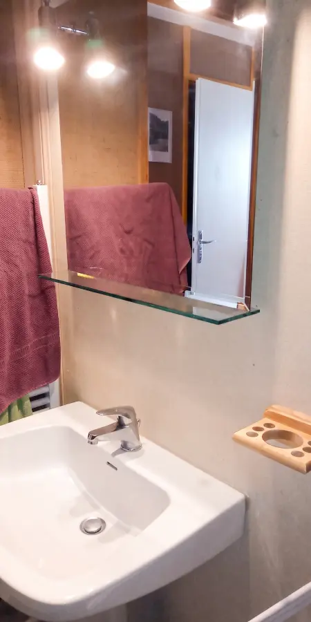 Appartement 6 pers. avec balcon et vue montagne à Gouaux-de-Larboust : photo 6