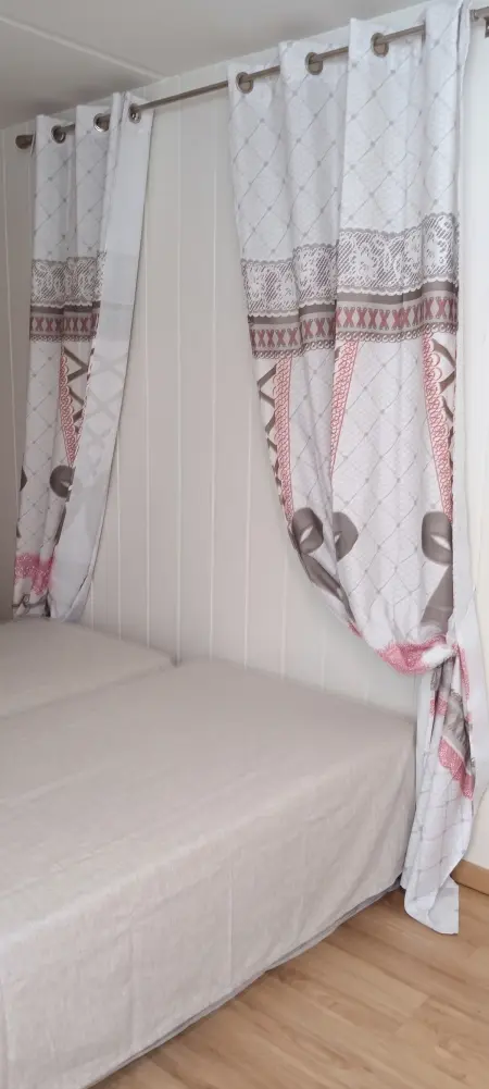 Appartement 6 pers. avec balcon et vue montagne à Gouaux-de-Larboust : photo 9