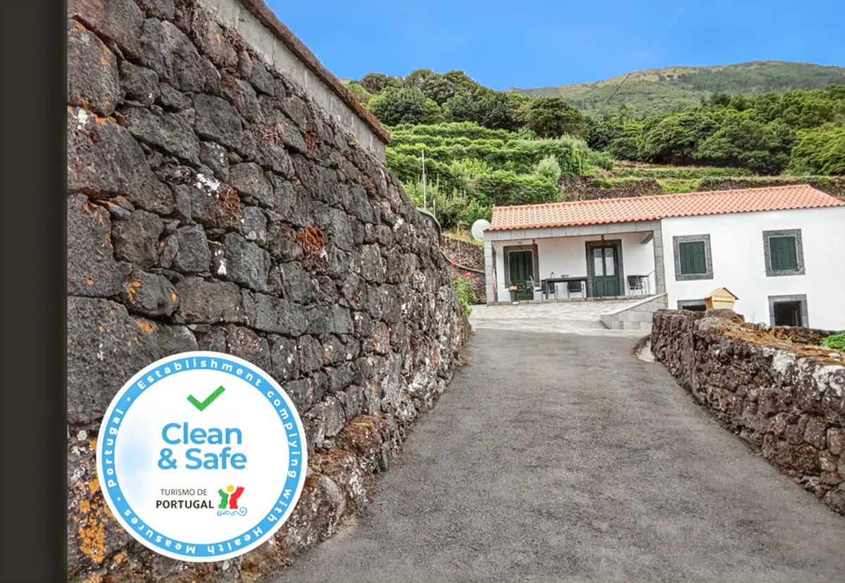 Maison vue mer et montagne avec jardin à Santo Amaro, PT - Photo 1