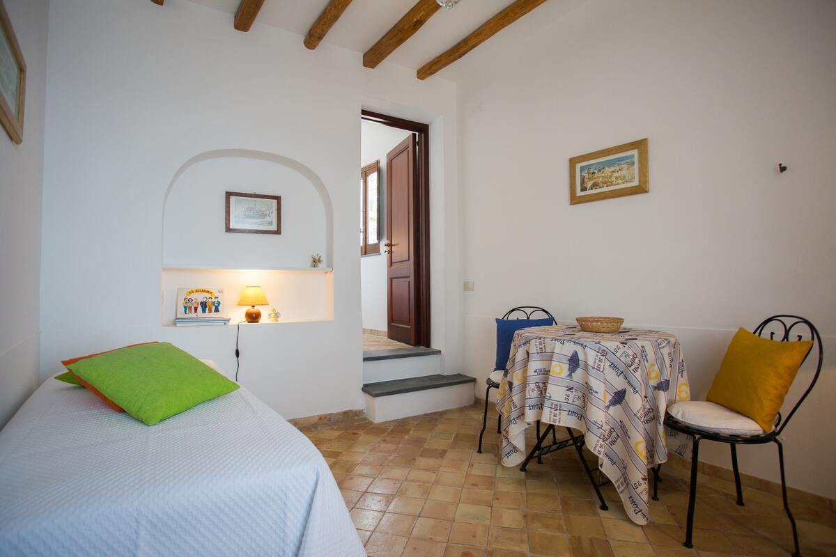 Maison 57 m² vue mer et jardin à Lipari - Photo 14