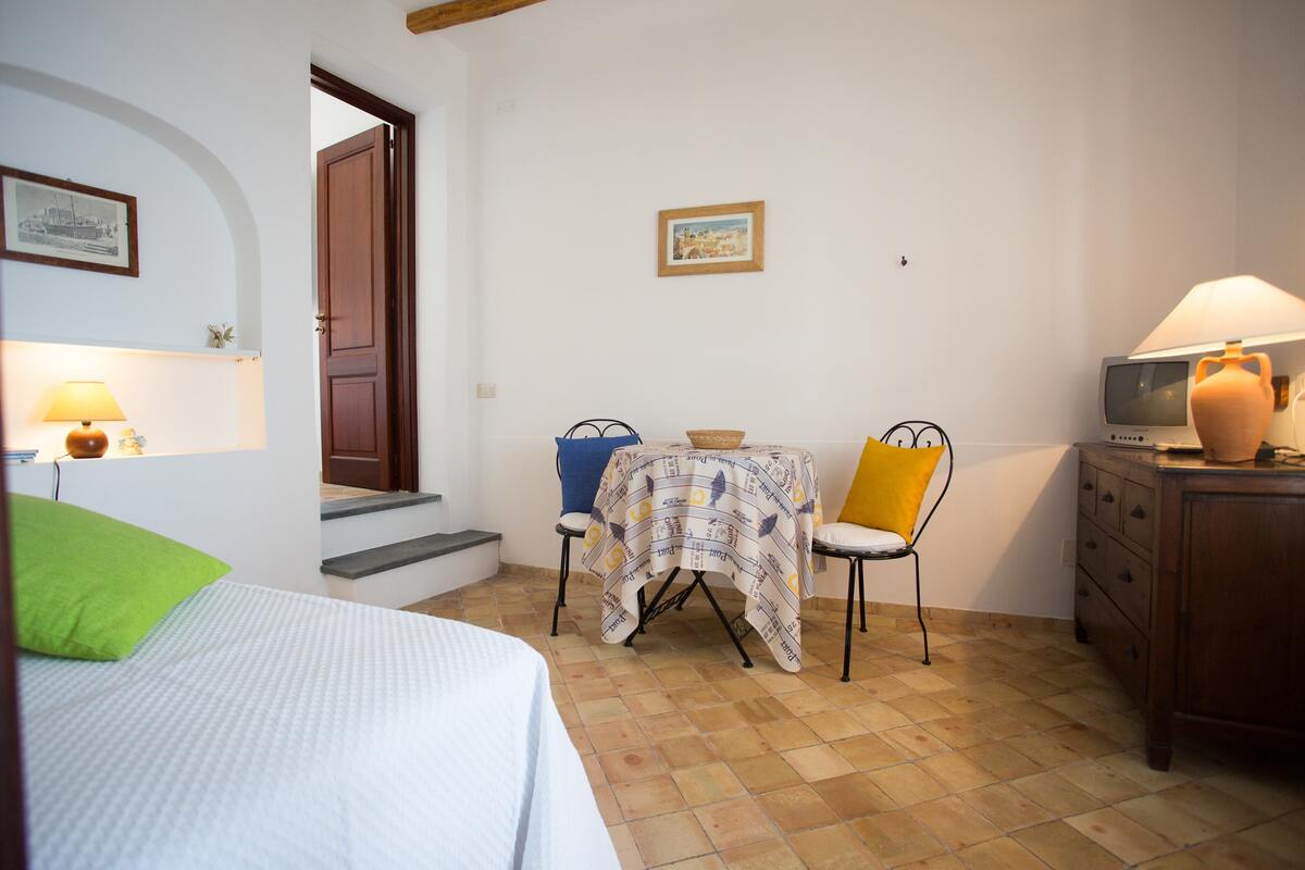Maison 57 m² vue mer et jardin à Lipari - Photo 15