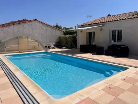 Location villa à Saint Froult, Villa accueillante à Saint-Froult avec piscine privée