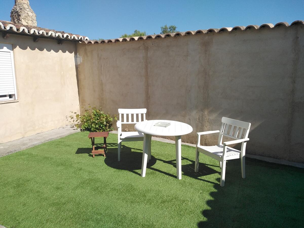 Maison 100 m² à Geria : 3 chambres, terrasse et barbecue - Photo 2