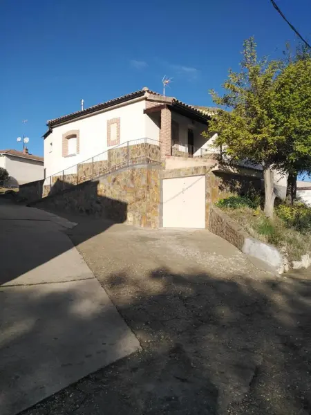 Location maison à Geria, Maison chaleureuse à Geria avec terrasse