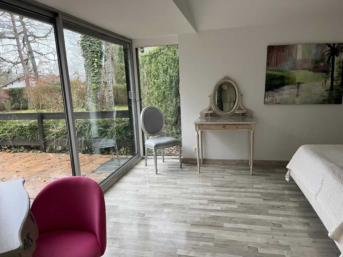 Maison 180 m² pour 14 personnes, piscine et accès lac - Photo 9