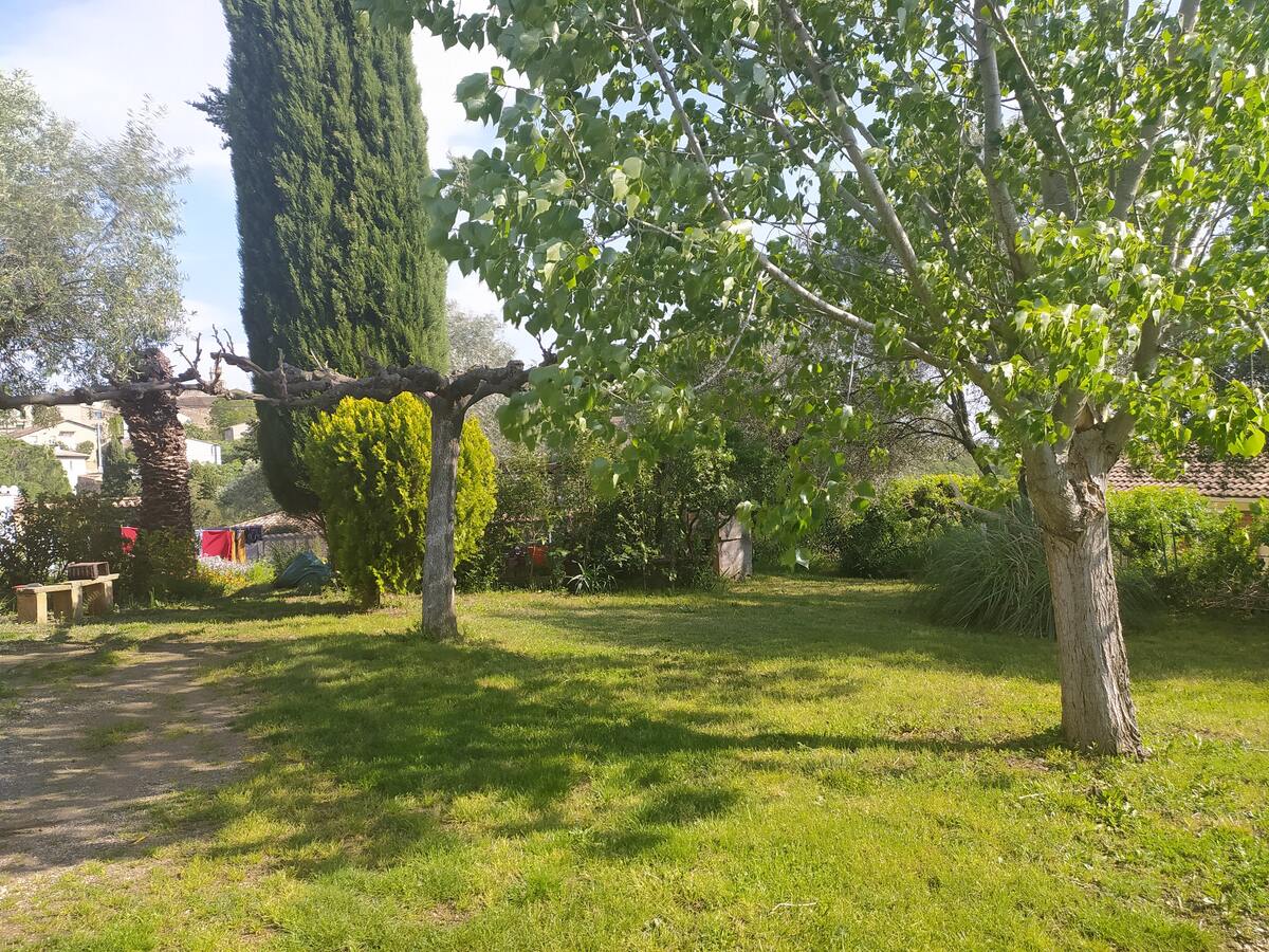 Maison 100 m² à Autignac, vue montagne et jardin clos - Photo 9