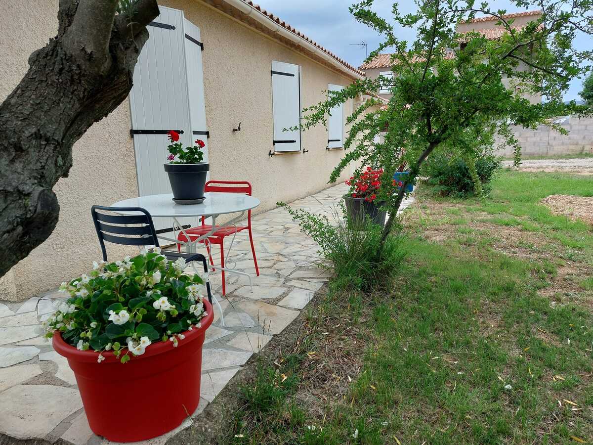 Maison 100 m² à Autignac, vue montagne et jardin clos - Photo 14