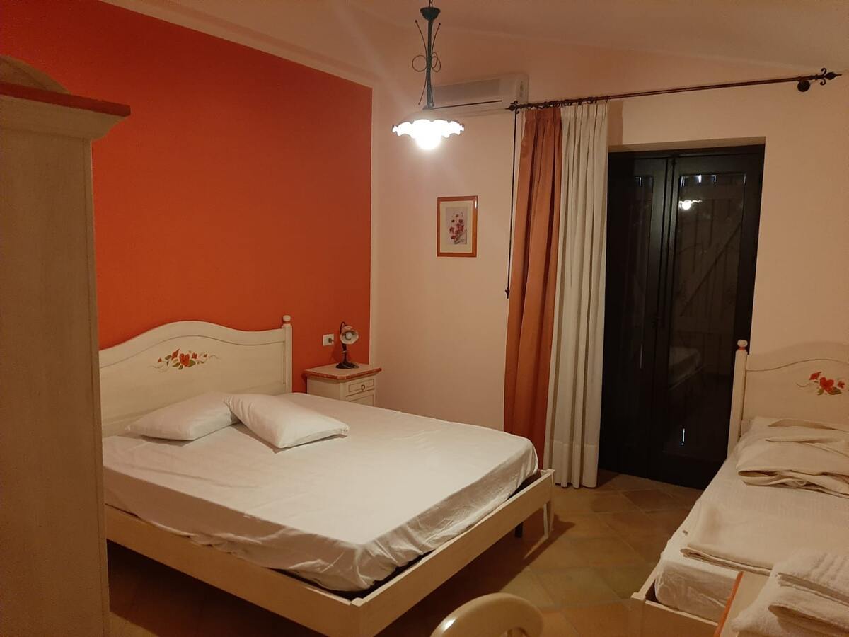 Villa 11 pers., 5 chambres, piscine privée à Bompensiere - Photo 4
