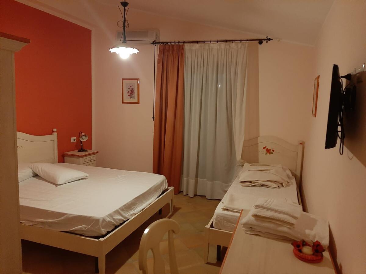 Villa 11 pers., 5 chambres, piscine privée à Bompensiere - Photo 10
