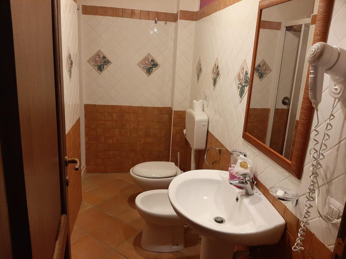 Villa 11 pers., 5 chambres, piscine privée à Bompensiere - Photo 17