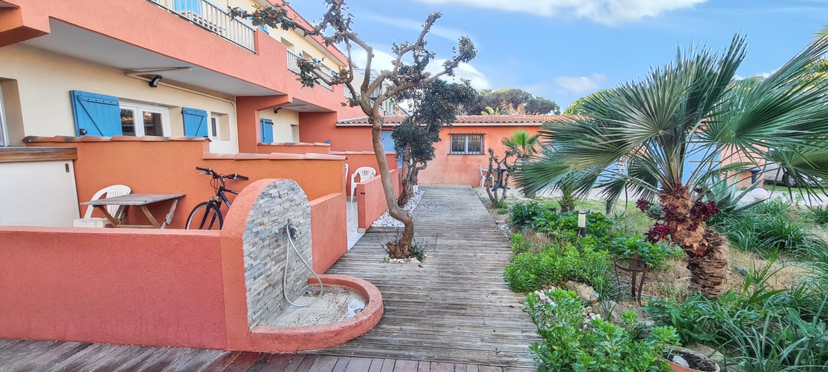 Studio 20 m² à Hyères avec terrasse, jardin et barbecue - Photo 2