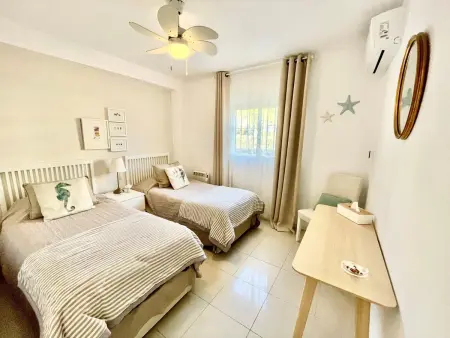 Appartement lumineux à Mijas Costa, vue mer et piscine partagée : photo 4
