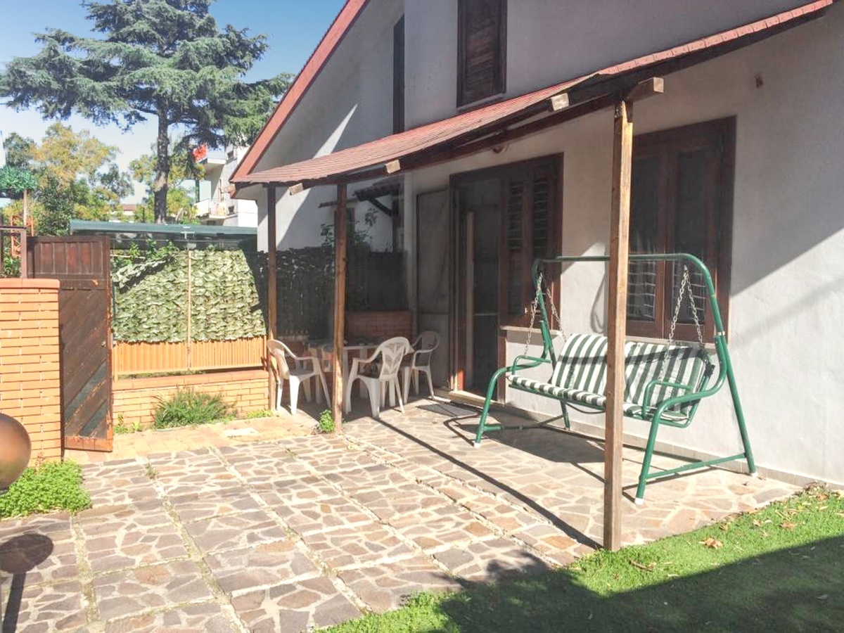 Maison 60 m² à Laura, jardin clôturé et barbecue - Photo 2