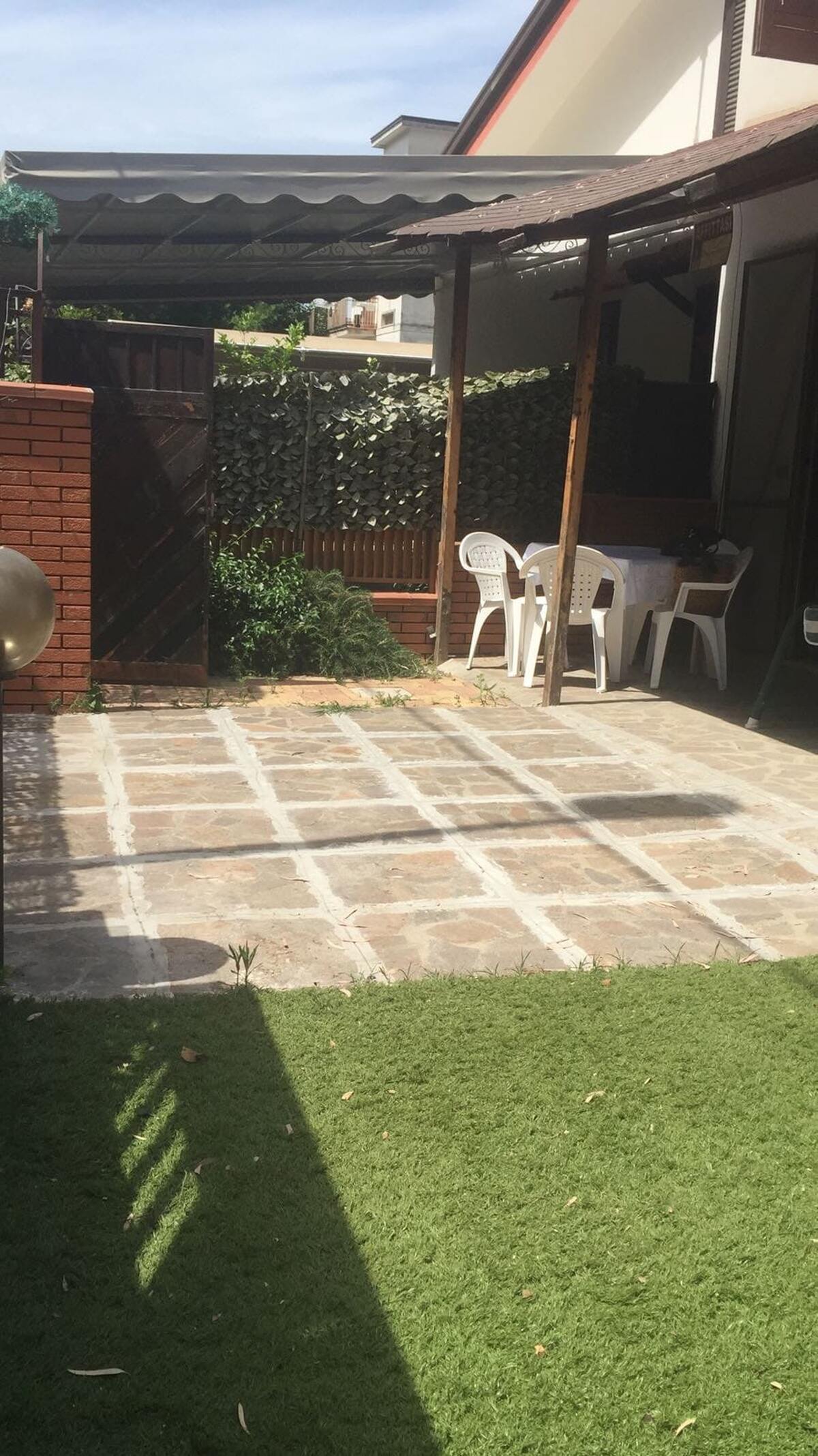 Maison 60 m² à Laura, jardin clôturé et barbecue - Photo 5