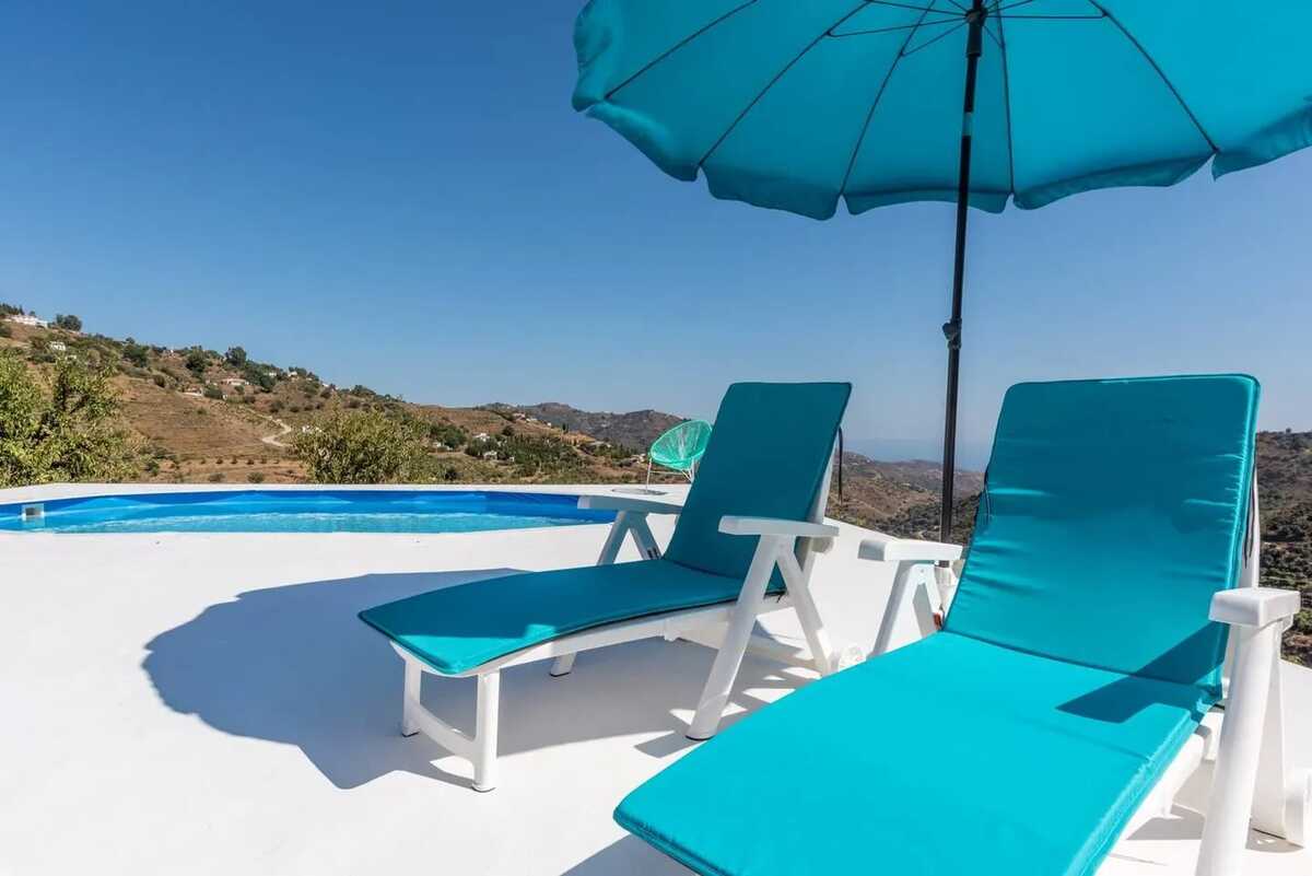 Villa avec piscine privée à eau salée à Competa, vue montagne - Photo 2