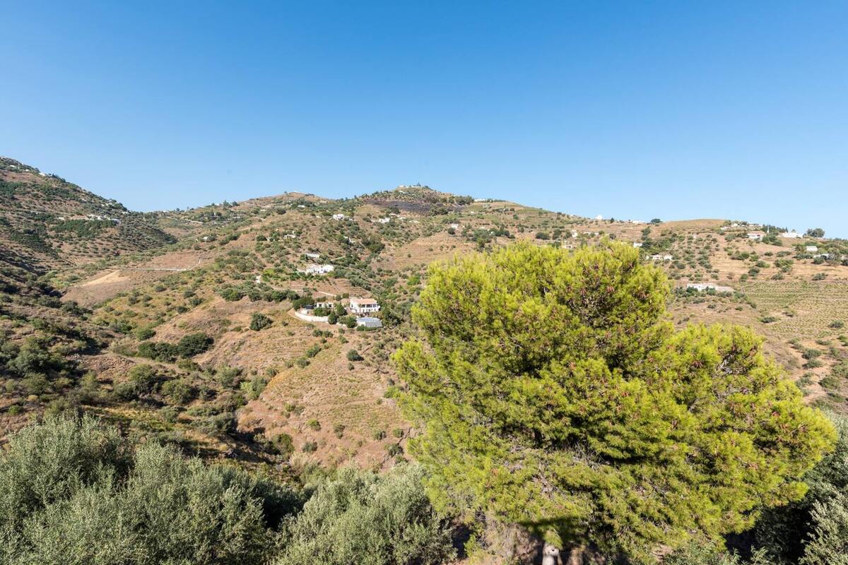 Villa avec piscine privée à eau salée à Competa, vue montagne - Photo 34