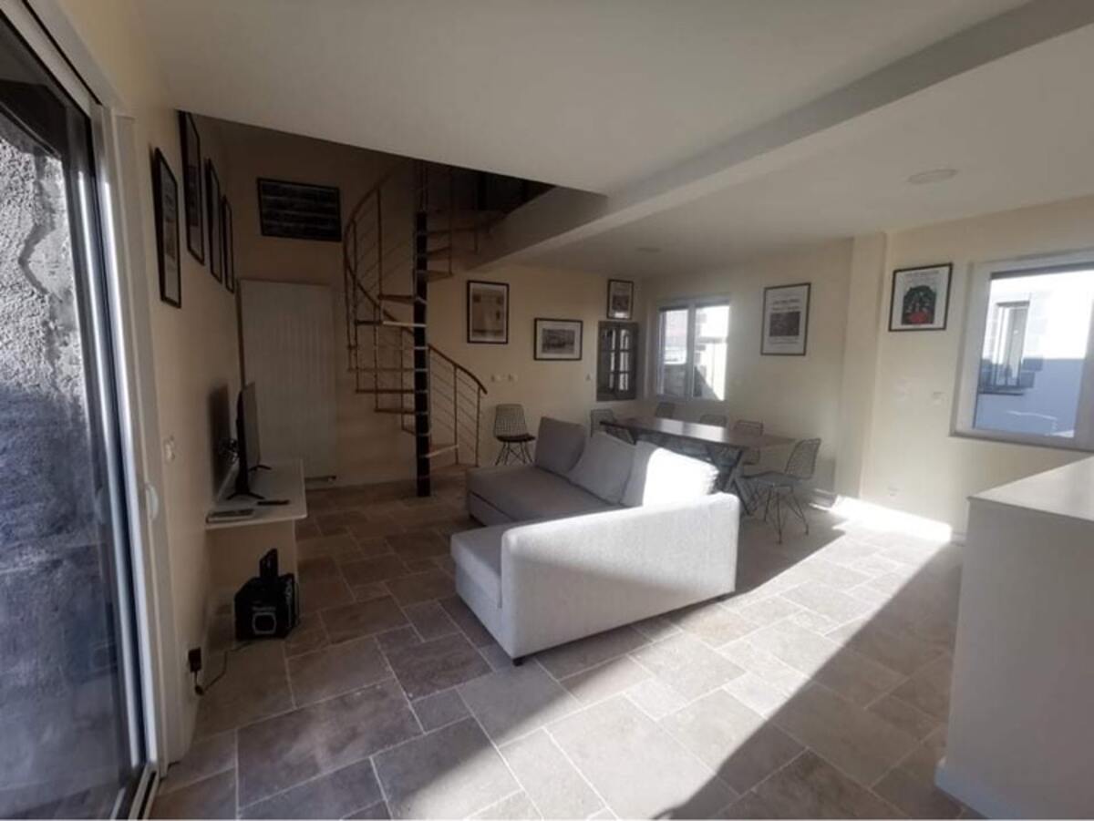 Maison 150m² Volvic, 10 personnes, vue montagne - Photo 4