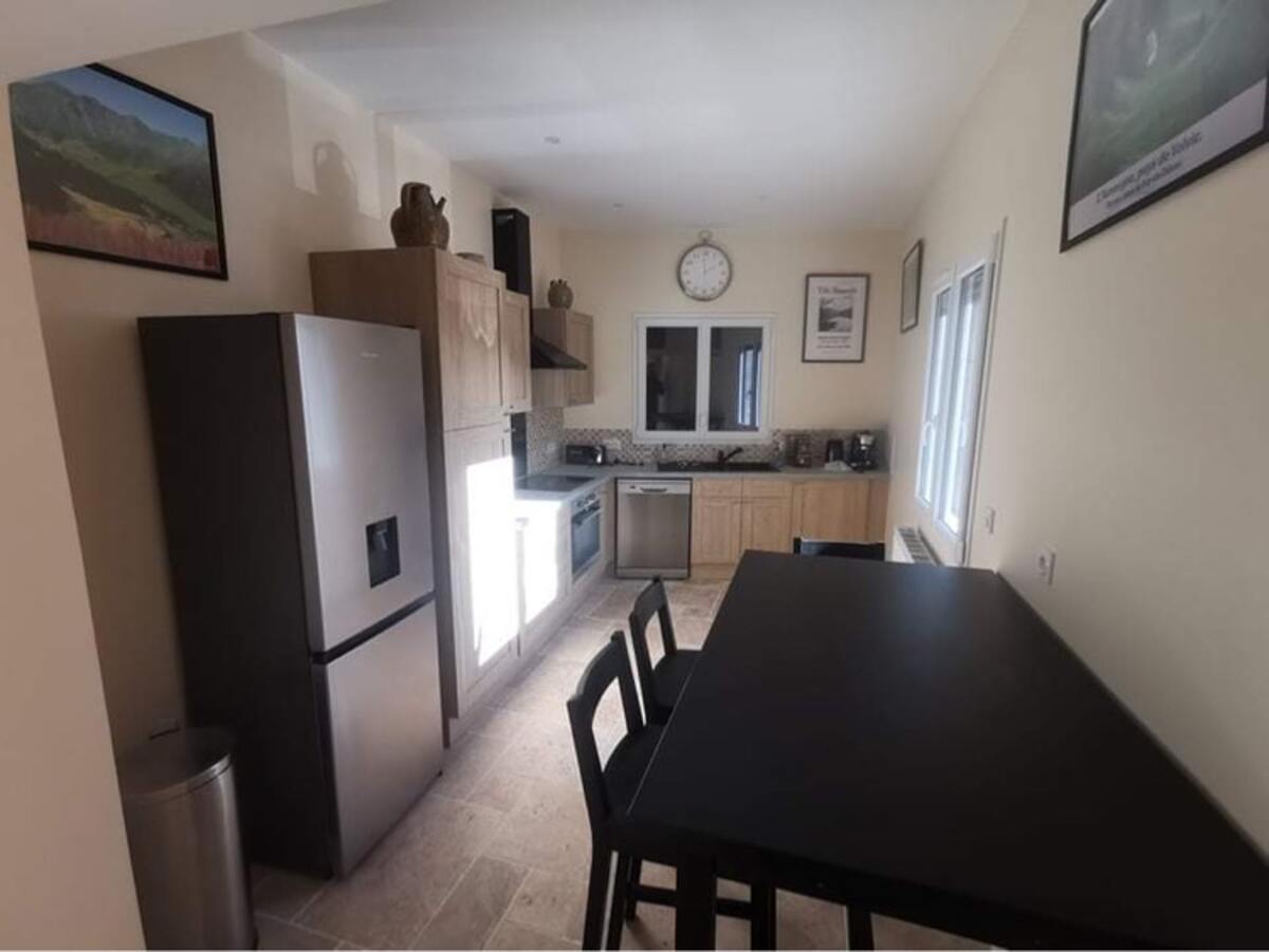 Maison 150m² Volvic, 10 personnes, vue montagne - Photo 5