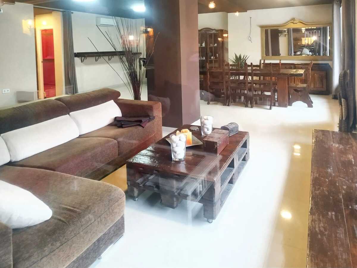 Villa élégante à Rubí avec piscine privée et jardin - Photo 8