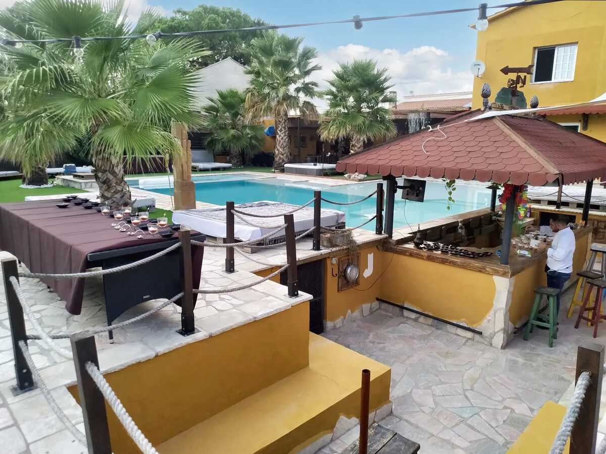 Villa élégante à Rubí avec piscine privée et jardin - Photo 31