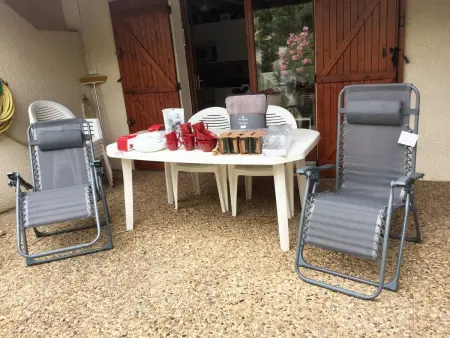 Charmante maison familiale à Gruissan avec terrasse ensoleillée - Photo 1