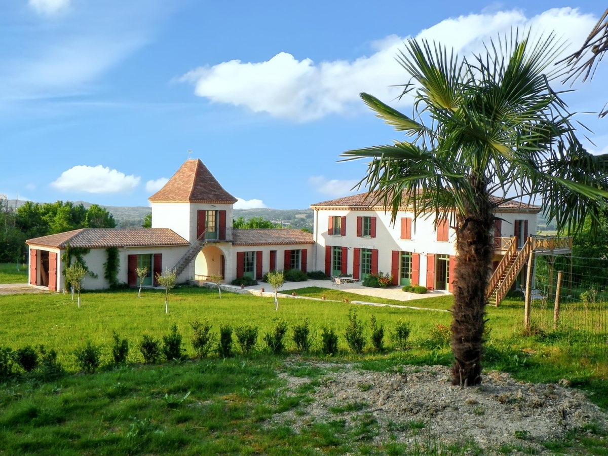 Villa 420 m² avec salle de jeux 80 m² à Villeneuve-sur-Lot - Photo 1