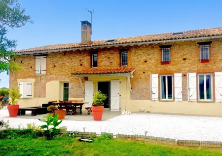 Studio avec piscine partagée et terrasse couverte à Saint-Jory : photo 2