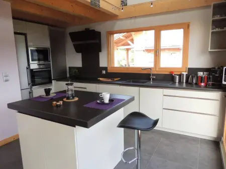 Chalet charmant aux Gets avec vue sur montagne et cheminée - Photo 8