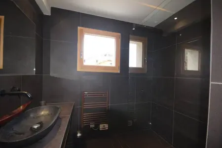Chalet charmant aux Gets avec vue sur montagne et cheminée - Photo 22