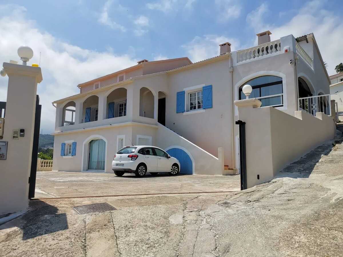 Appartement 100 m² vue mer, terrasse et piscine privée - Photo 7