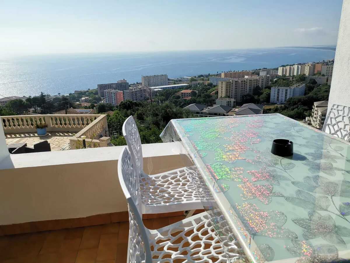 Appartement 100 m² vue mer, terrasse et piscine privée - Photo 8