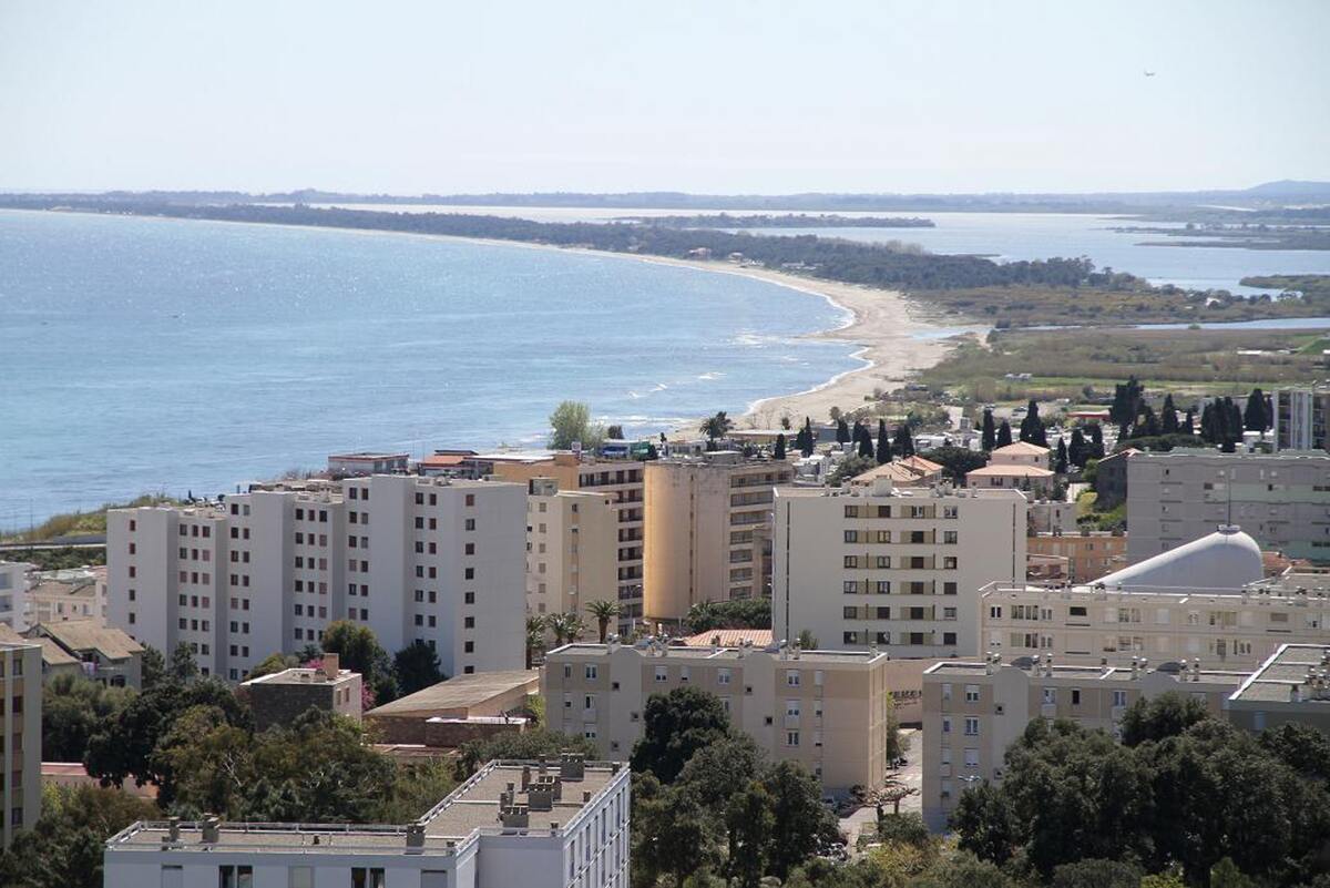 Appartement 100 m² vue mer, terrasse et piscine privée - Photo 49
