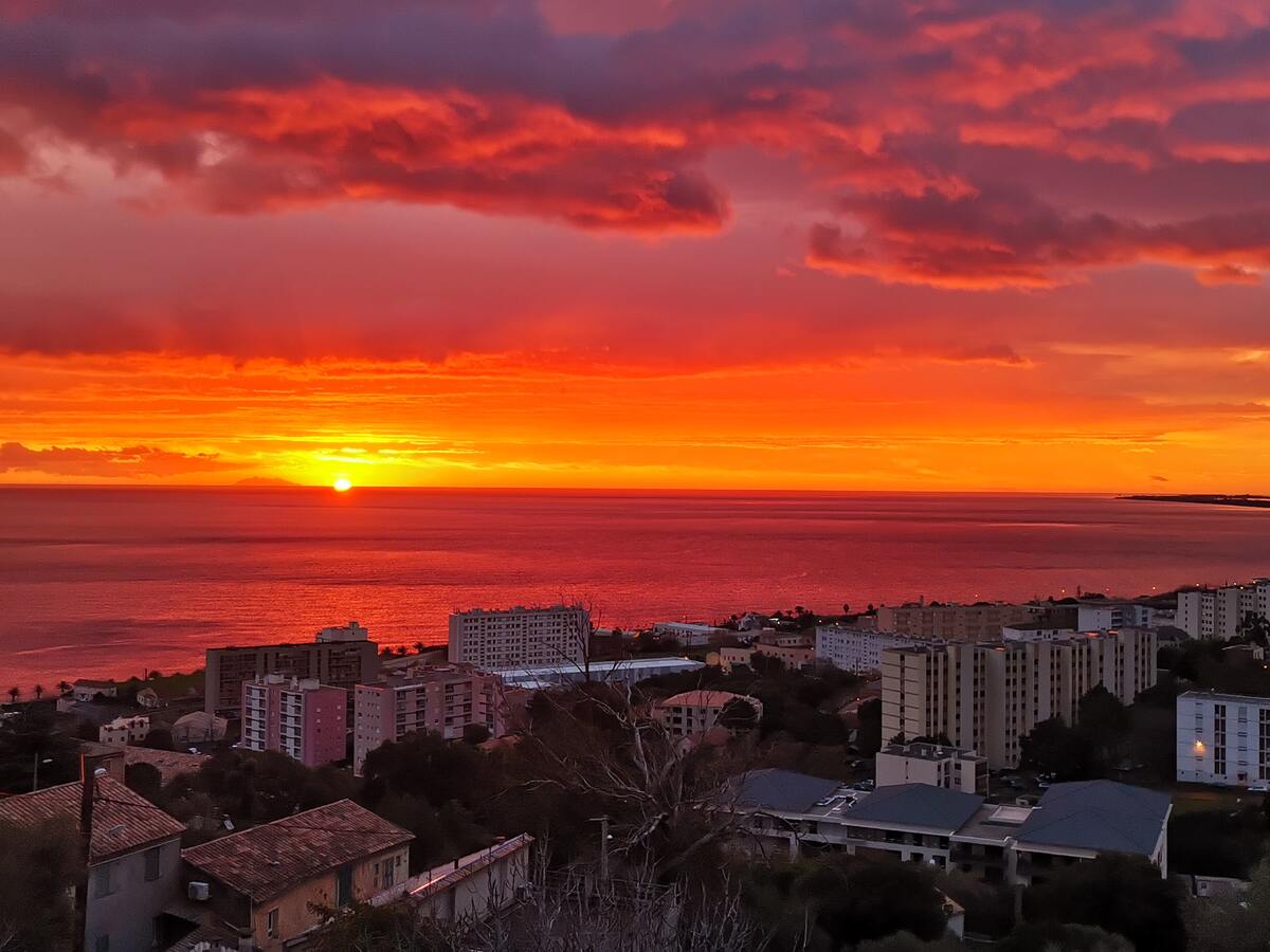 Appartement 100 m² vue mer, terrasse et piscine privée - Photo 83