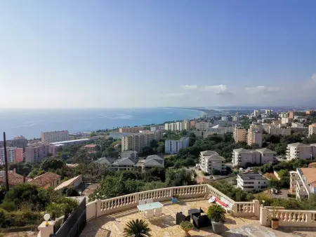 Appartement Vue Mer à Bastia, terrasse et piscine privée. - Photo 27