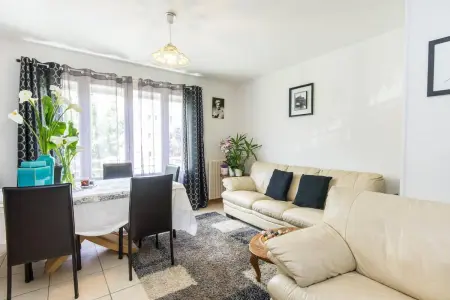 Location appartement à Caen, Appartement charmant au cœur de Caen - 70 m² - Parking inclus