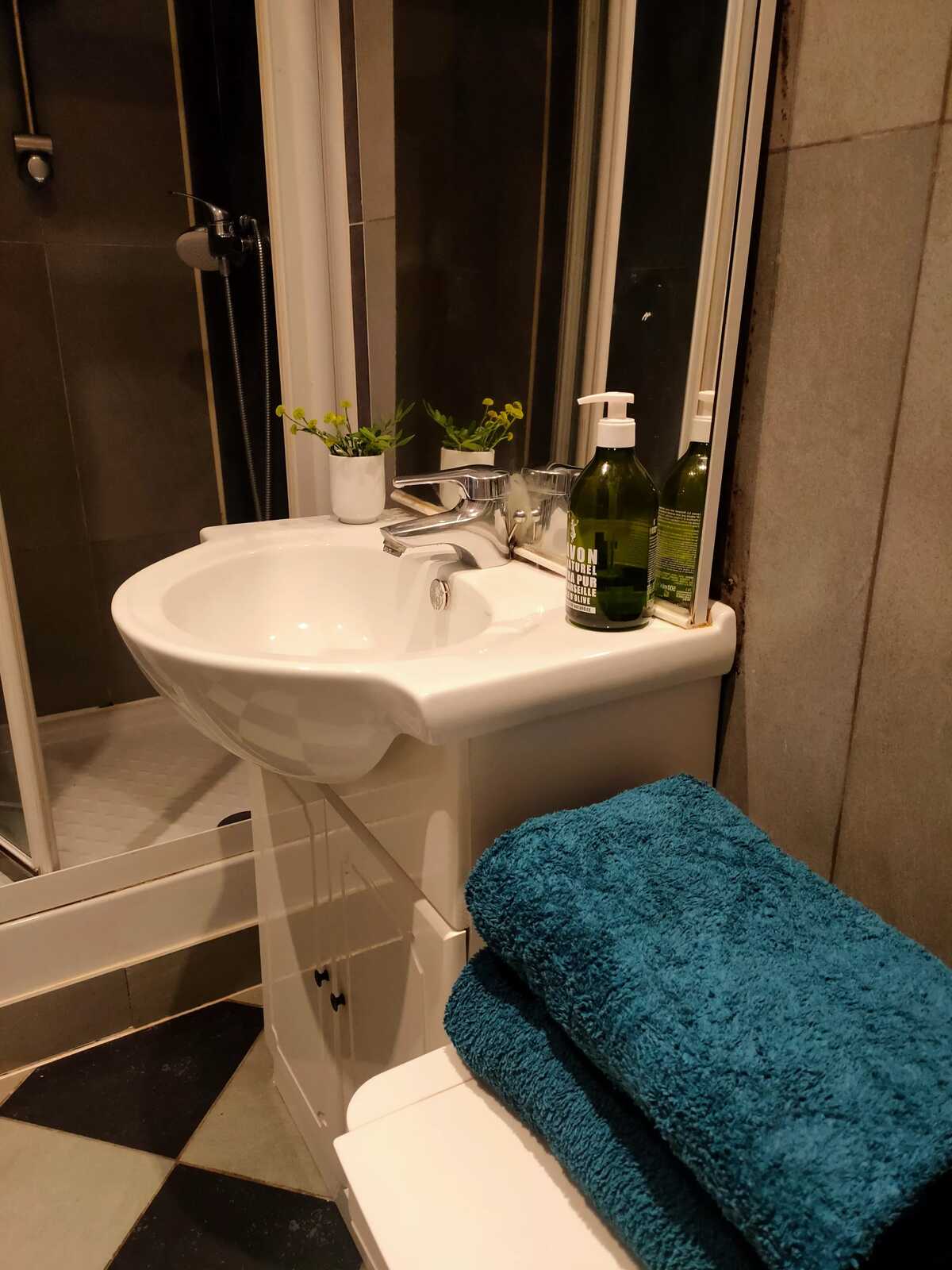 Appartement 35 m² à Clichy, canapé-lit pour 4 personnes - Photo 10
