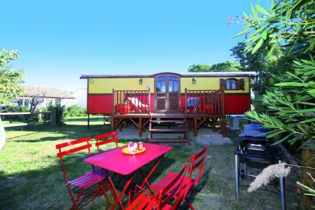 Location bungalow à Saintes Maries de la Mer, Bungalow confortable à Saintes-Maries-de-la-Mer avec piscine