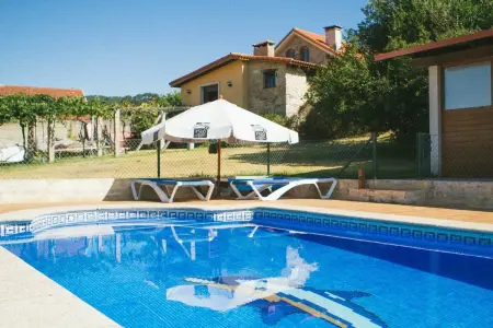 Location appartement à Pontevedra, Charmant appartement avec piscine partagée à Pontevedra