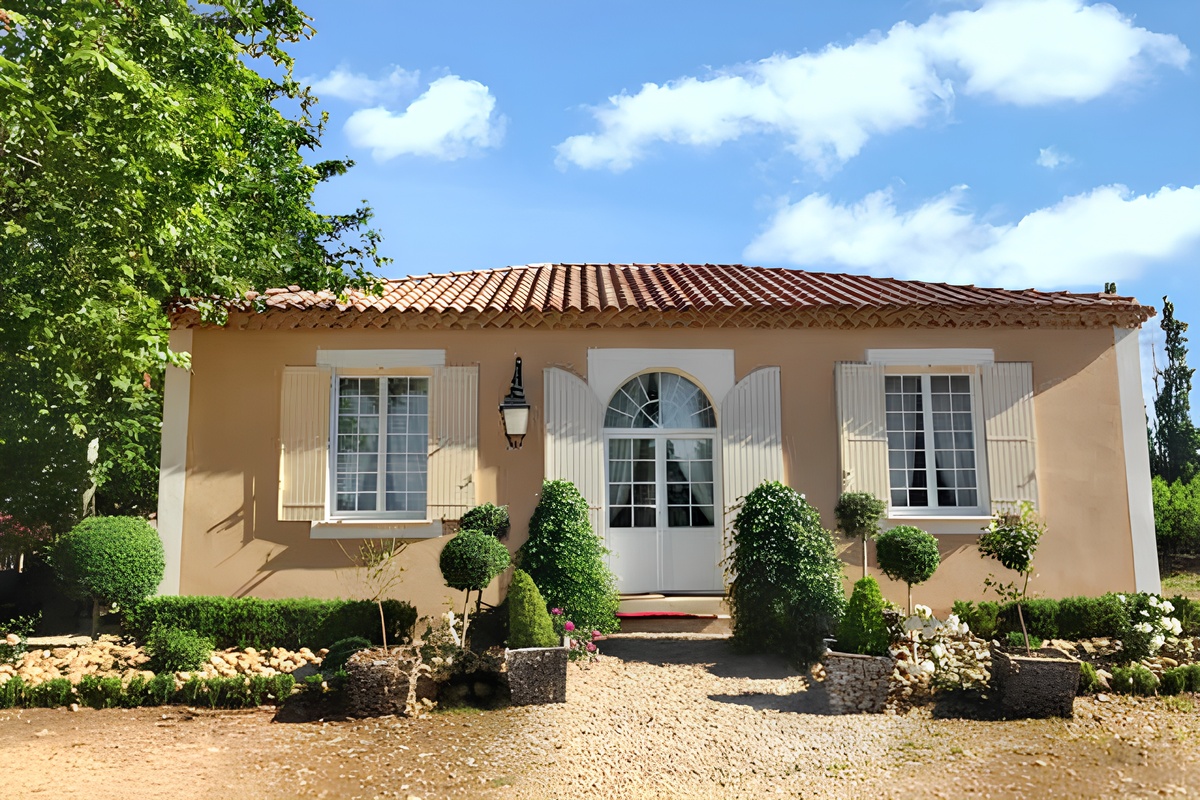 Maison 4 chambres avec jardin et parking privé à Arles - Photo 1