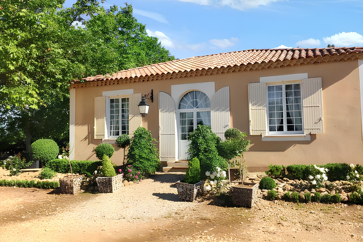 Maison 4 chambres avec jardin et parking privé à Arles - Photo 3
