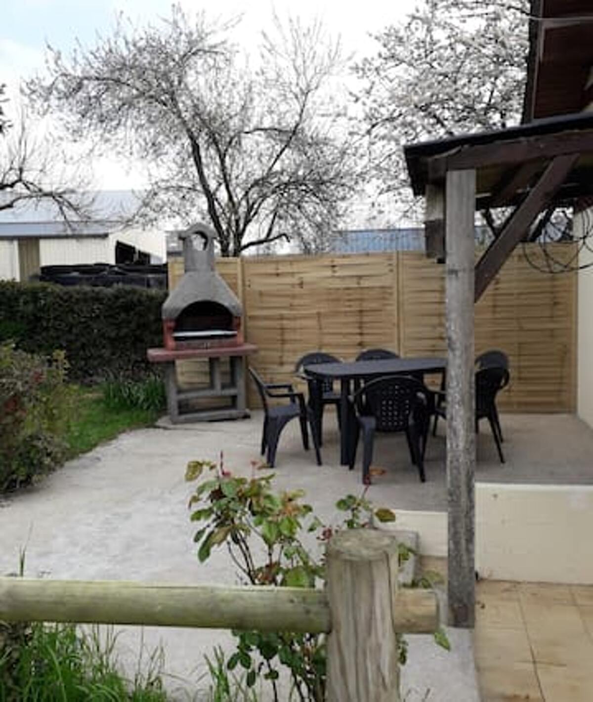 Maison 90 m² avec jardin et barbecue à Edruchon - Photo 3