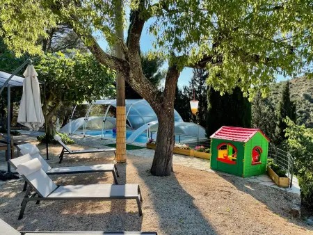 Villa avec piscine privée et vue montagne à Castelnou, 6 pers. : photo 2